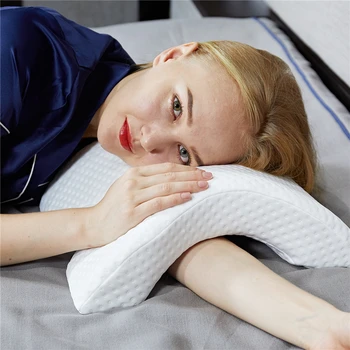 Изогнутая подушка из пены с эффектом памяти с медленным отскоком, защита от онемения рук, шеи и омертвения рук, подушка для пары, офисный сон