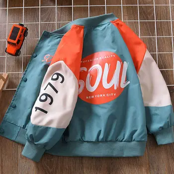 Корейская модная бейсбольная куртка для мальчиков с буквенным принтом в стиле пэчворк, однобортная осенне-весенняя детская одежда 2023 года для детей 4-12 лет
