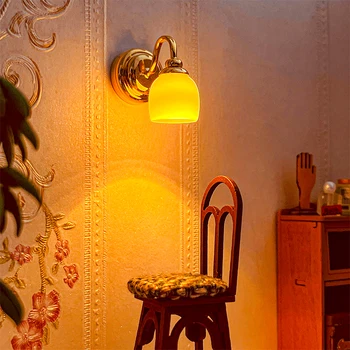 Миниатюрный настенный светильник для кукольного домика 1: 12, светодиодный светильник в виде полукруга, аксессуары для кукольного домика, модель домашнего освещения, игрушка для декора